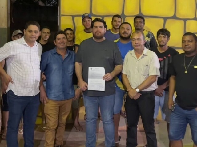 Jean Oliveira confirma apoio à realização de campeonato noturno em Novo Horizonte