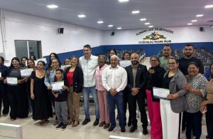 Curso de Libras promovido pelo dep Jean Oliveira e o vereador Alexandre Melo fortalece inclusão e capacita moradores de Guajará-Mirim